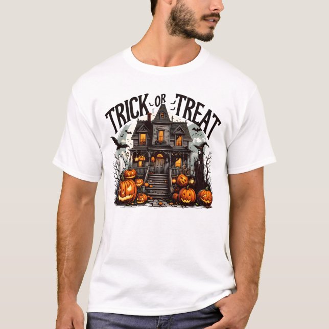Spooky Halloween-Trick oder -Leckerei T-Shirt (Vorderseite)