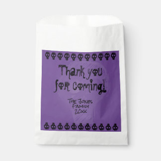 Spooky Happy Halloween Lettering | Lila/schwarz Geschenktütchen