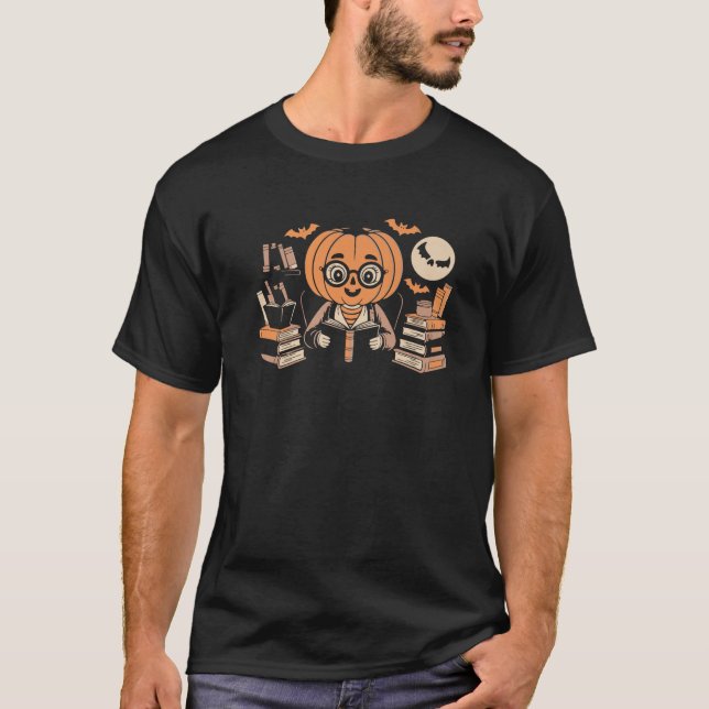 Spooky Moon Pumpkin Librarian Reading Magic Hallow T-Shirt (Vorderseite)