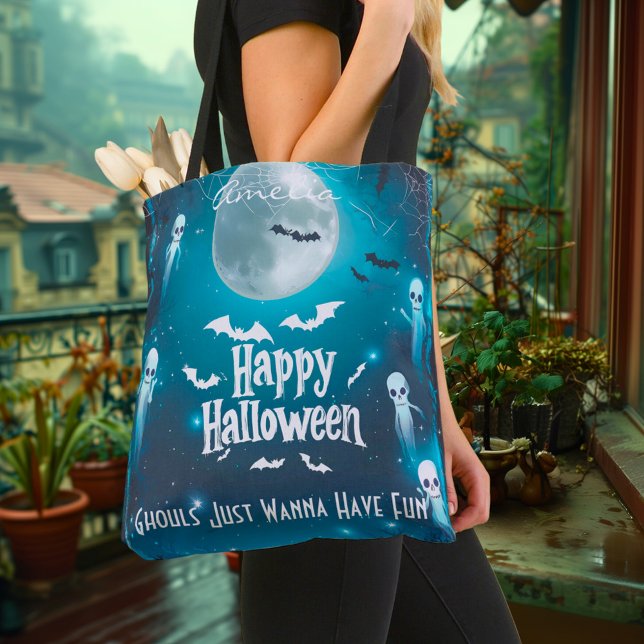 Spooky Moonlit Halloween mit Geistern und Fledermä (Von Creator hochgeladen)