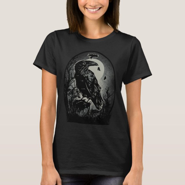 Spooky Night Raven Birds Illustration T-Shirt (Vorderseite)