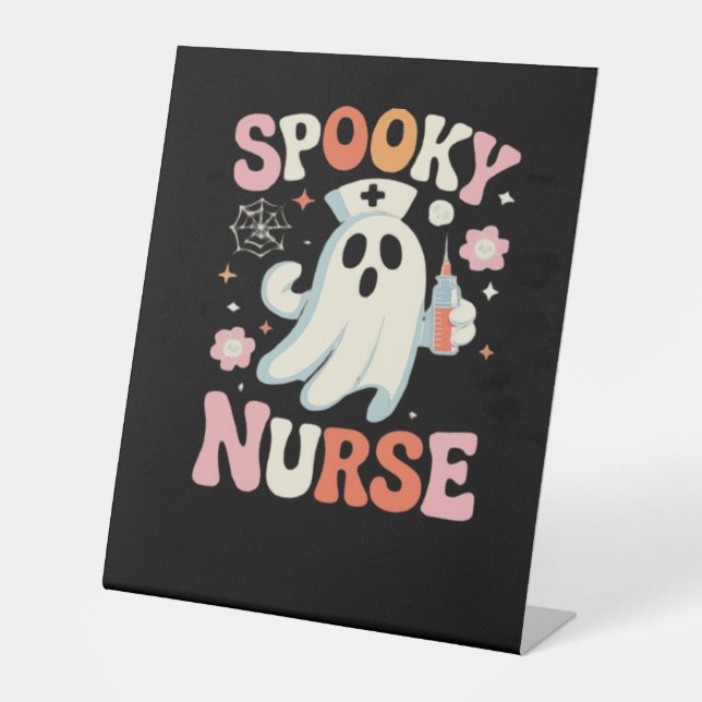Spooky Nurse Classic T - Shirt_1 Sockelschild (Vorderseite)