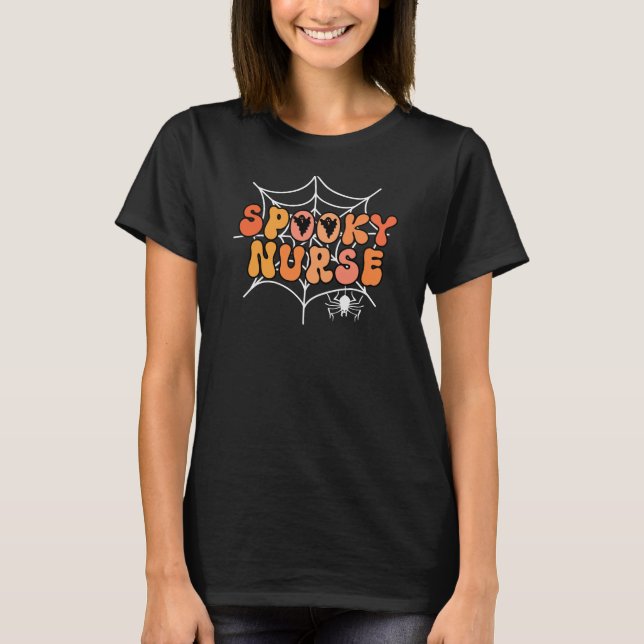 Spooky Nurse Retro Halloween Spinnennetzgeister T-Shirt (Vorderseite)