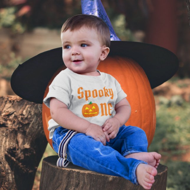 Spooky One 1. Geburtstag Baby T - Shirt (Von Creator hochgeladen)