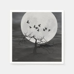 Spooky Ravens fliegen gegen den Vollmond Serviette