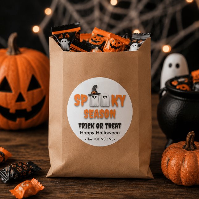 Spooky Season Ghost - Halloween-Design Runder Aufkleber (Von Creator hochgeladen)