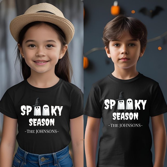 Spooky Season - Niedliches Halloween-Outfiit Kleinkind T-shirt (Von Creator hochgeladen)