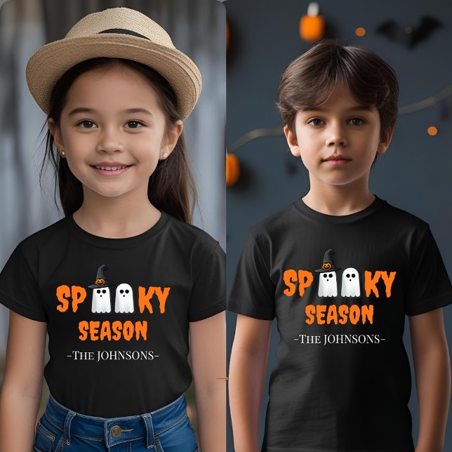 Spooky Season - Niedliches Halloween-Outfiit Kleinkind T-shirt (Von Creator hochgeladen)