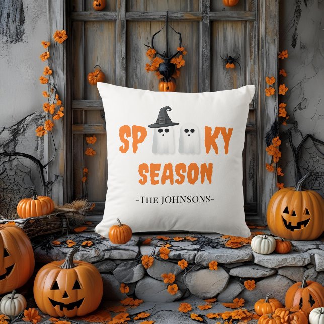 Spooky Season Pillow - Modernes Halloween Dekor Kissen (Von Creator hochgeladen)