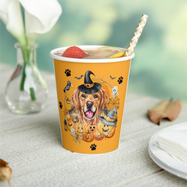 Spooky Season Pumpkin Golden Retriever Halloween Pappbecher (In Situ)