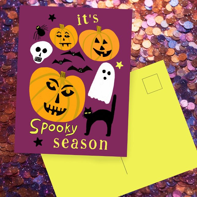 Spooky Season Pumpkins Ghost Bat HAPPY HALLOWEEN Postkarte (Spooky Season Pumpkins Ghost Bat HAPPY HALLOWEEN Autumn October Cute Quirky Hand-drawn Postcard
)