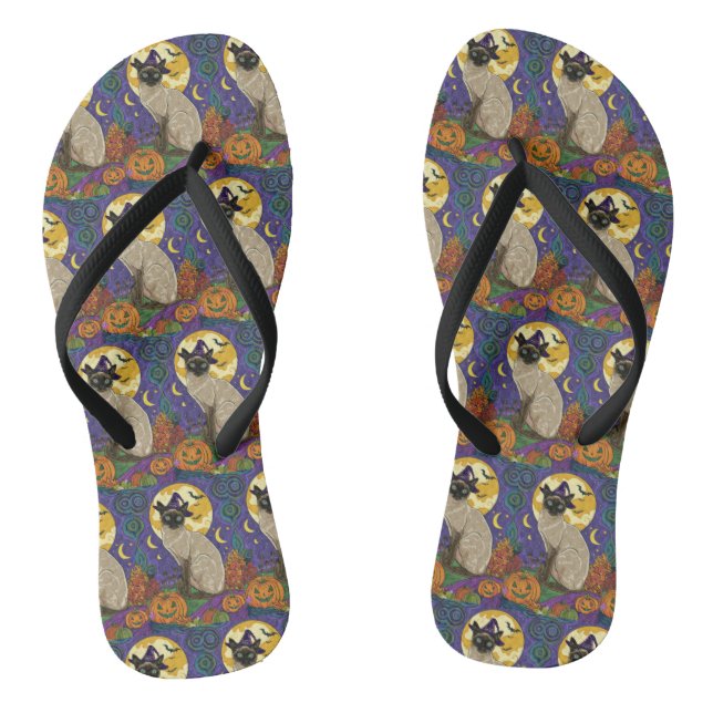 Spooky Siam Cat Halloween Hexe und Kürbis Flip Flops (Fußbett)