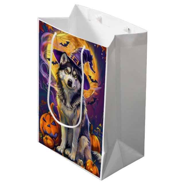 Spooky Siberian Husky Dog Halloween Hexenkürbis Mittlere Geschenktüte (Vorderseite Schrägansicht)