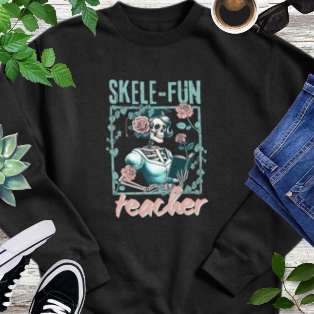 Spooky Skeleton Grundschullehrer Sweatshirt (Von Creator hochgeladen)