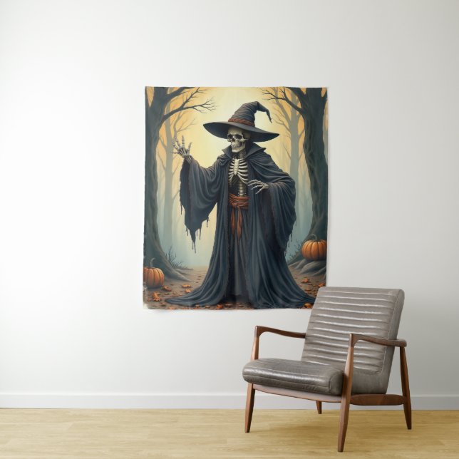 Spooky Skeleton Hexe im Spuk WaldHalloween Wandteppich (Beispiel)