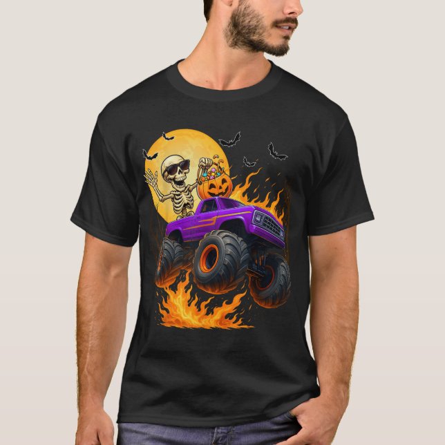 Spooky Skeleton Riding Monster Truck Halloween  T-Shirt (Vorderseite)