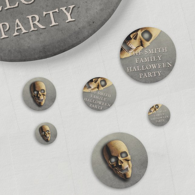 Spooky Skull Halloween-Party Table Confetti Konfetti (Spooky skull confetti for your Halloween Party. Just add your name)