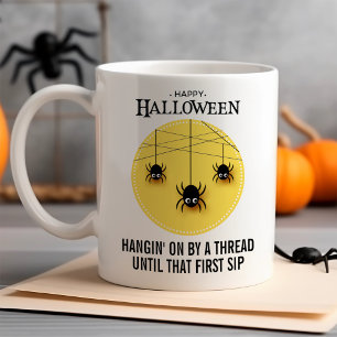 Spooky Spiders mit benutzerdefinierbarem WebHallow Kaffeetasse