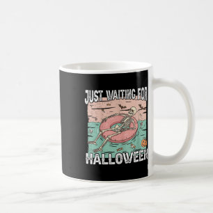 Spooky Summer Skeleton gerade zu Halloween Gewarte Kaffeetasse