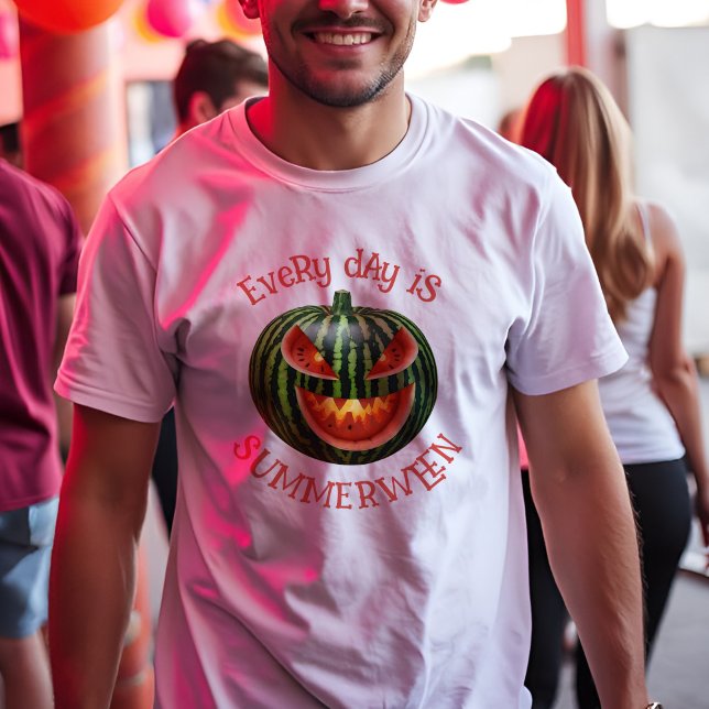 Spooky Summerween Watermelon Kürbislaterne Summer Tri-Blend Shirt (Summerween t-shirt featuring a spooky watermelon jack-o'-lantern for a campy Halloween Summer Party.)