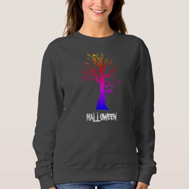 "Spooky Sweater Style: Halloween Tree Chic" Sweatshirt (Vorderseite)