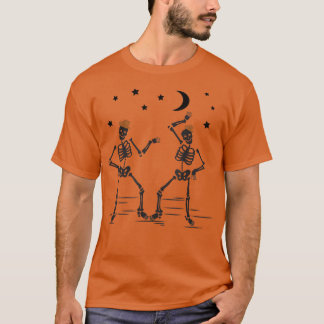 Spooky tanzende Skelette unter dem Mond und Starli T-Shirt