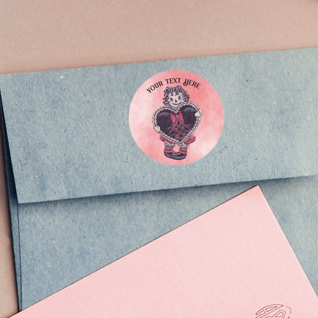 Spooky Valentine Doll With Black Heart on Pink Red Runder Aufkleber (Valentine Goth rag doll with black lace trimmed heart red bow on pink red round sticker.)