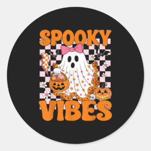 Spooky Vibes Ghost Retro Groovy Halloween Women Gi Runder Aufkleber