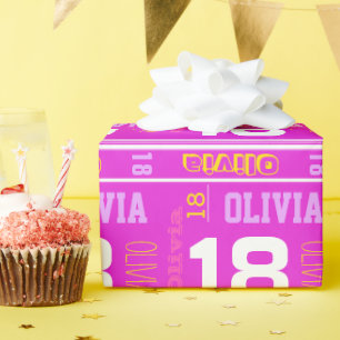 Sportlermädchen individuelle Name 18. Geburtstagsp Geschenkpapier