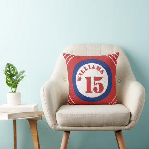 Sportlich inspiriertes Kissen