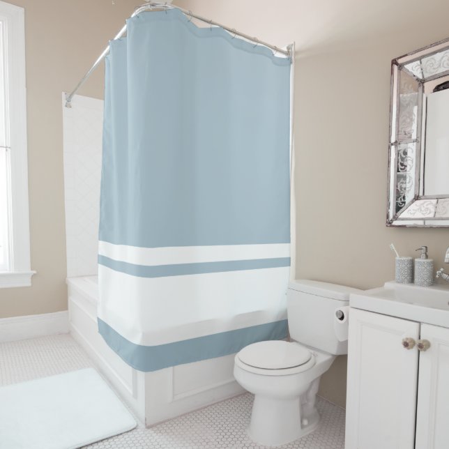 Sportliche, moderne weiße Streifen auf hellem Schi Duschvorhang (Beispiel)