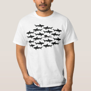 Sporttaucher-Schwimmen mit Haifischen T-Shirt
