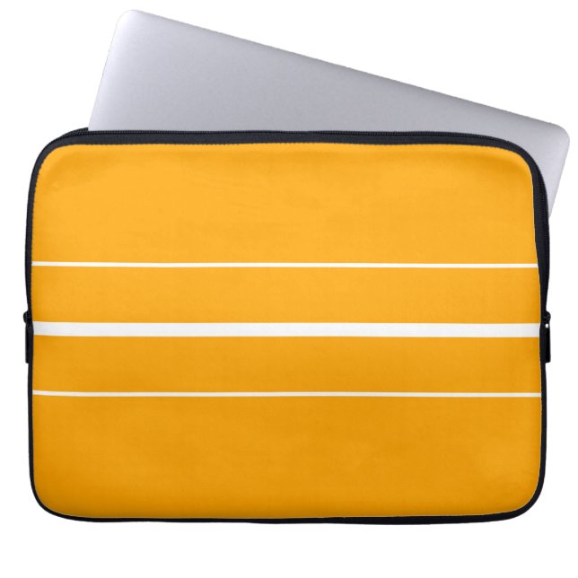 Sporty Bright Yellow Orange White Racing Streifen Laptopschutzhülle (Vorderseite)