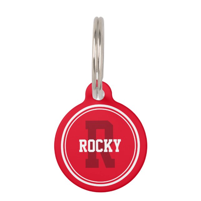 Sporty Solid Red mit Monogram Haustiermarke (Vorderseite)