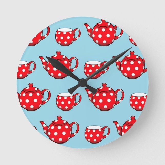 Spotty Red Teapot and Cups Blue Pattern Runde Wanduhr (Vorderseite)