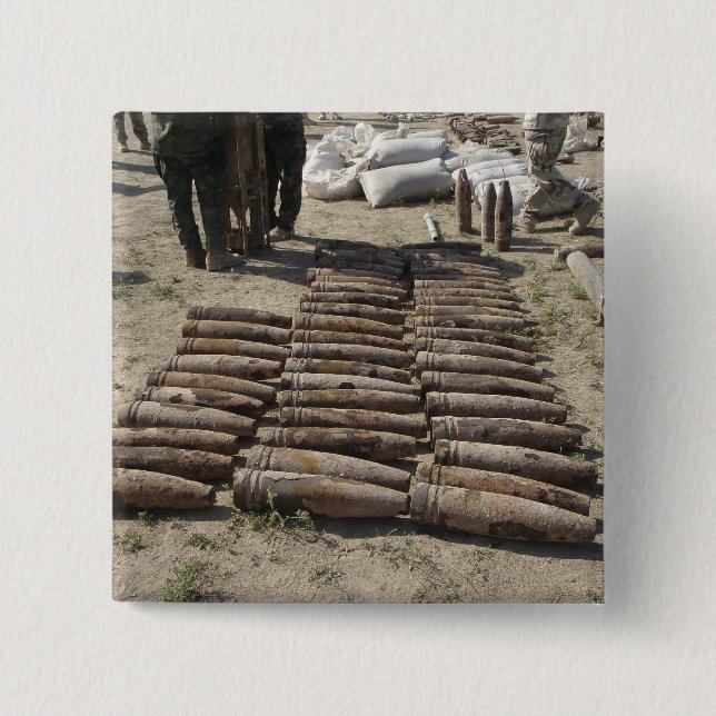 Sprengkörper werden identifiziert und erfunden button (Vorderseite)