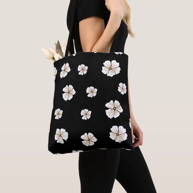 Spring Blossoms: Garden Romance Tote Bag (Von Nahem)
