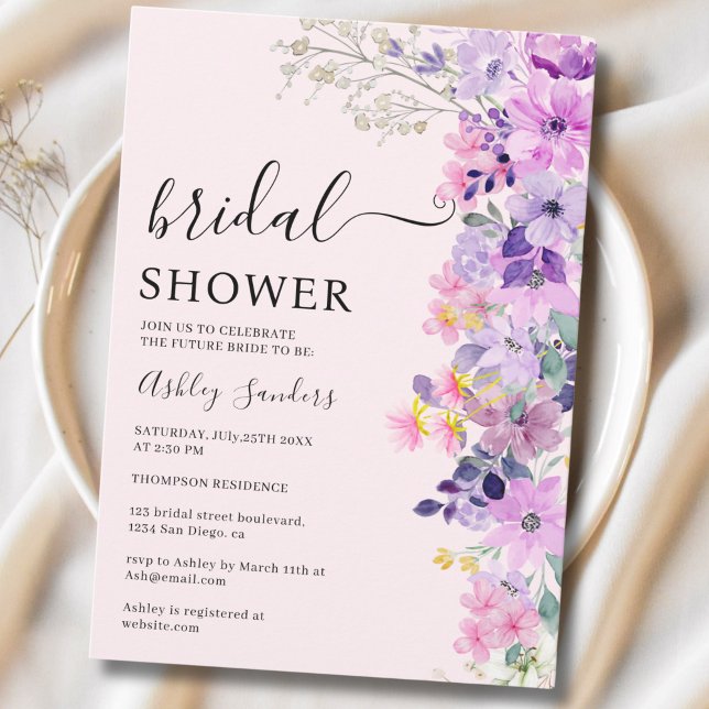 Spring Bridal shower with wildflowers Purple Color Einladung (Von Creator hochgeladen)