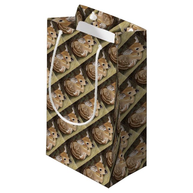 Spring Fawn Kleine Geschenktüte (Vorderseite Schrägansicht)