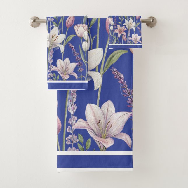 Spring Florals with Blue Background Badhandtuch Set (Insitu)