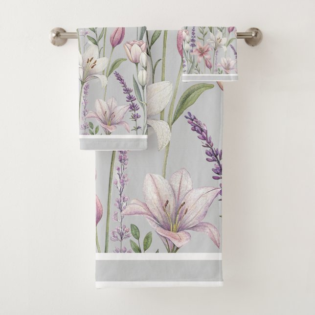 Spring Florals with Dove Grey Background Badhandtuch Set (Insitu)