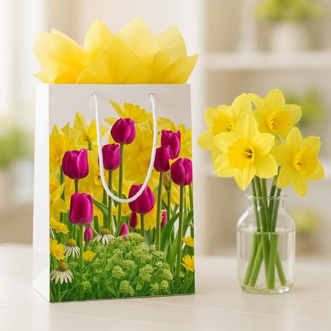 Spring Flowers / Bouquet of Daffodils, Tulips Mittlere Geschenktüte (Von Creator hochgeladen)