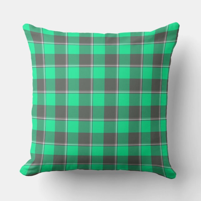 Spring Green and Finlandia Plaid Black Kissen (Vorderseite)