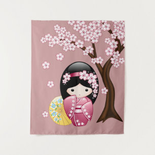 Spring Kokeshi Doll - Niedliches japanisches Geish Wandteppich