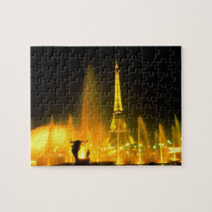 Springbrunnen am weltberühmten Eiffelturm Paris Puzzle