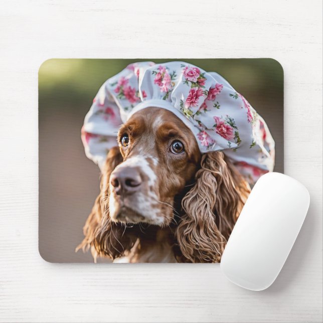 Springer Spaniel trägt eine Duschhaube Mousepad (Mit Mouse)