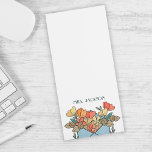 Springtime Floral | Personalisierte Lehrerhinweise Magnetischer Notizblock<br><div class="desc">Dieses niedliche Notizblock ist ein Geschenk für Ihren Lieblings-Lehrer oder Bekannten und bietet eine Kunst aus hübschen Frühlingsstipps,  die aus einem Umschlag wachsen. Fügen Sie Ihrem Lehrer den Namen zu diesem personalisierten Notizblock hinzu,  für ein besonderes Geschenk während der Lehrerwertungswoche oder für ein Urlaubsgeschenk!</div>