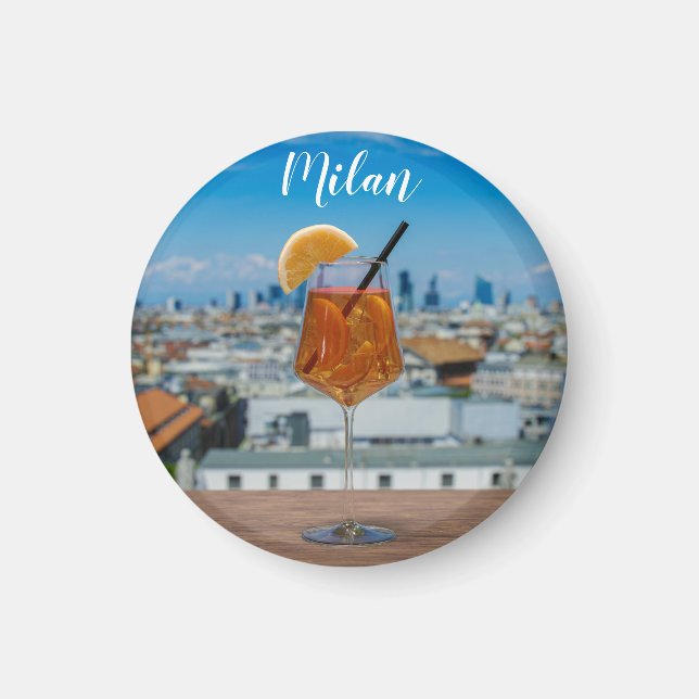 Spritz Cocktail auf einem Tisch mit Blick auf Mail Magnet (Vorne)