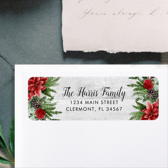 Spruce Pinecone und Poinsettia auf Weißholz (Von Creator hochgeladen)