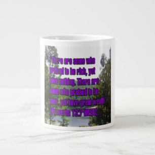 Sprüche 13:7 WEBU Mug Jumbo-Tasse